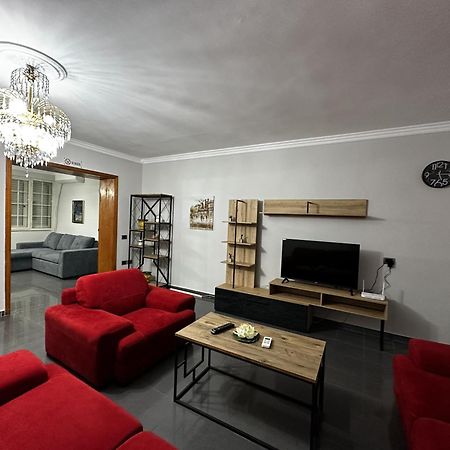 Tirana Treasure: Chic 2Br-Apartment 8Min To Skanderbeg Place Dış mekan fotoğraf