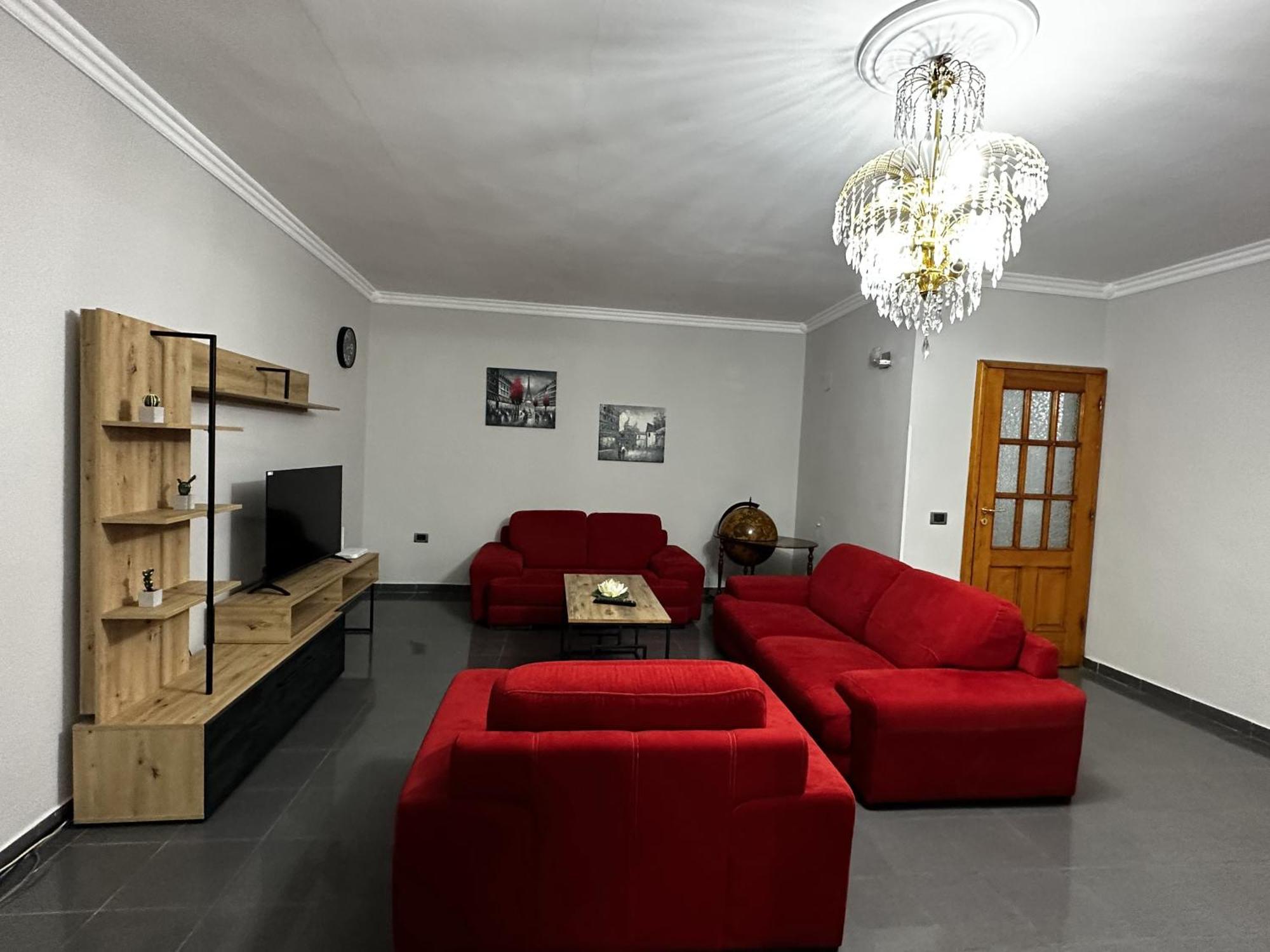 Tirana Treasure: Chic 2Br-Apartment 8Min To Skanderbeg Place Dış mekan fotoğraf