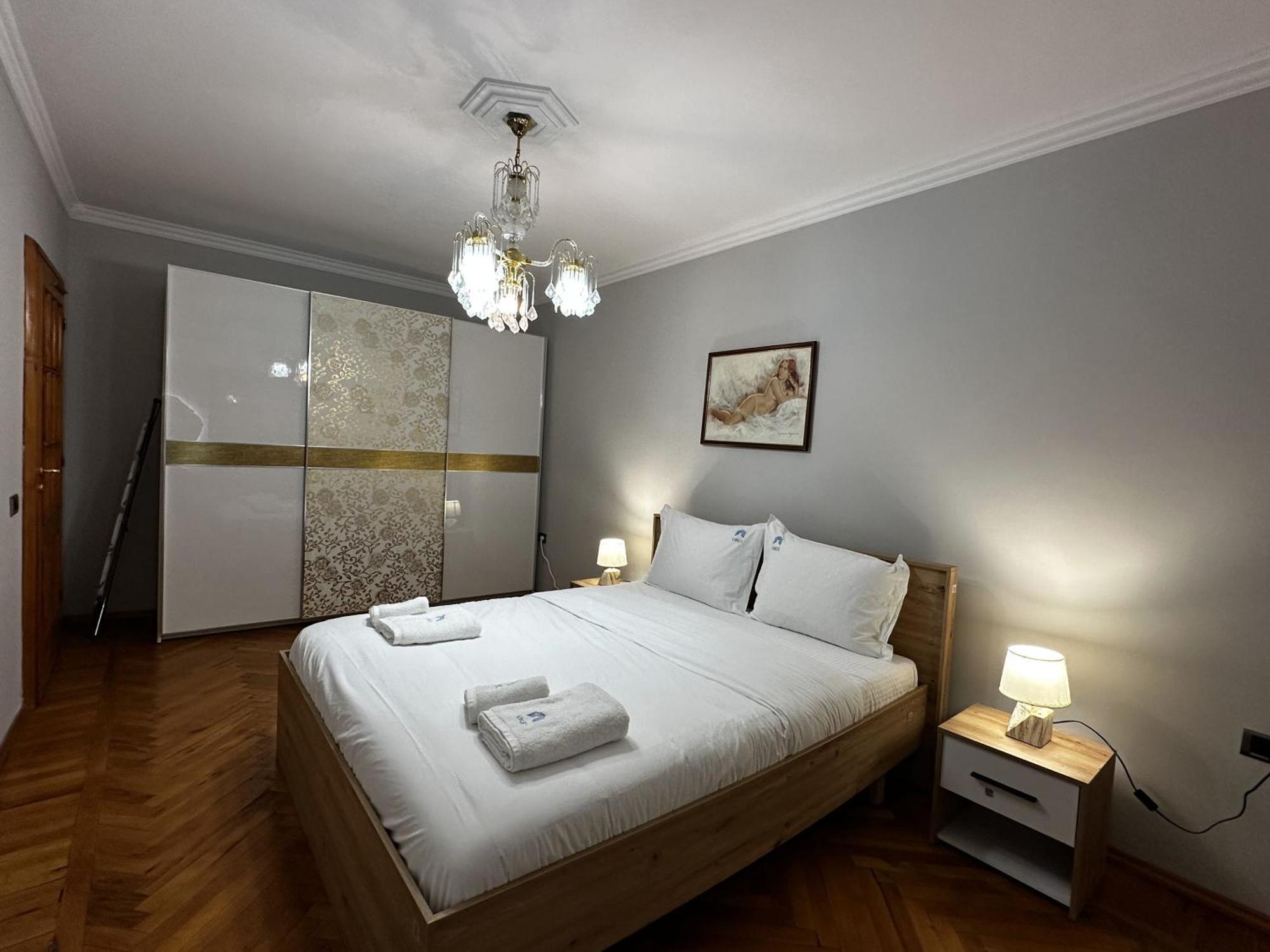 Tirana Treasure: Chic 2Br-Apartment 8Min To Skanderbeg Place Dış mekan fotoğraf